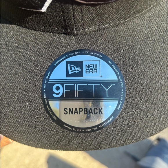 New Era Philadelphia Flyers Black Snapback - Picture 8 of 8